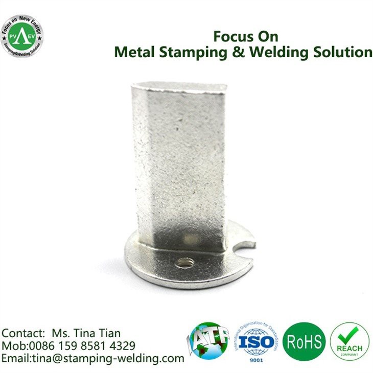 Fuse Blade Contact For Semiconductor